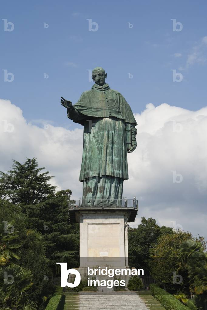 Statue of St Charles Borromeo, Omegna, Lake Maggiore, Verbano-Cusio-Ossola, Italy (photo)