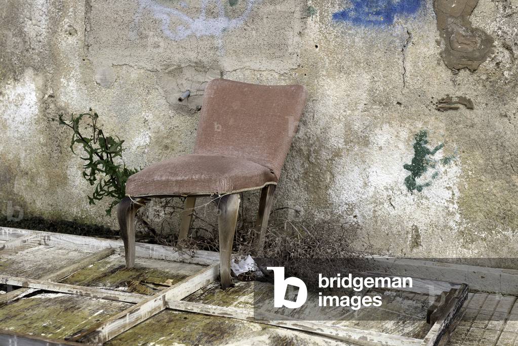 Courtyard, Borgo Bassi, Sicily, Italy (photo)