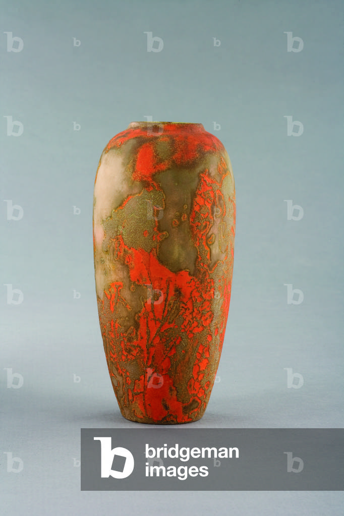 Vase (No. 7211), 1913-21 (earthenware)