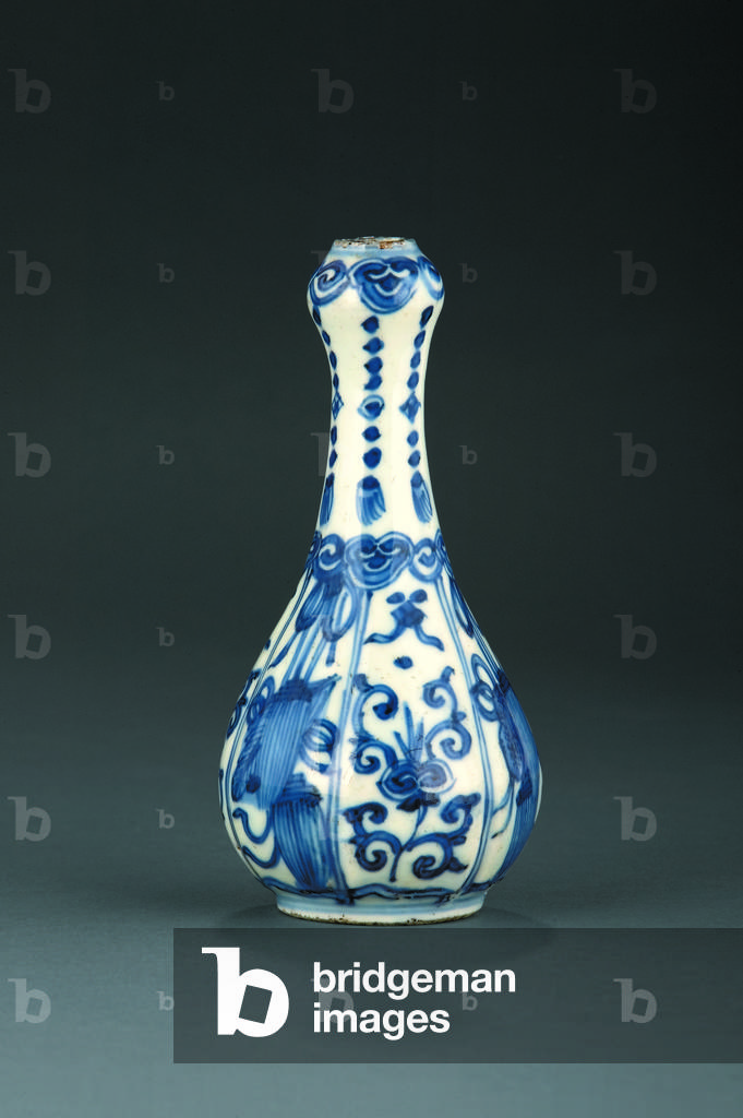 Vase, Ming dynasty, 1573-1619 (Jingdezhen ware)