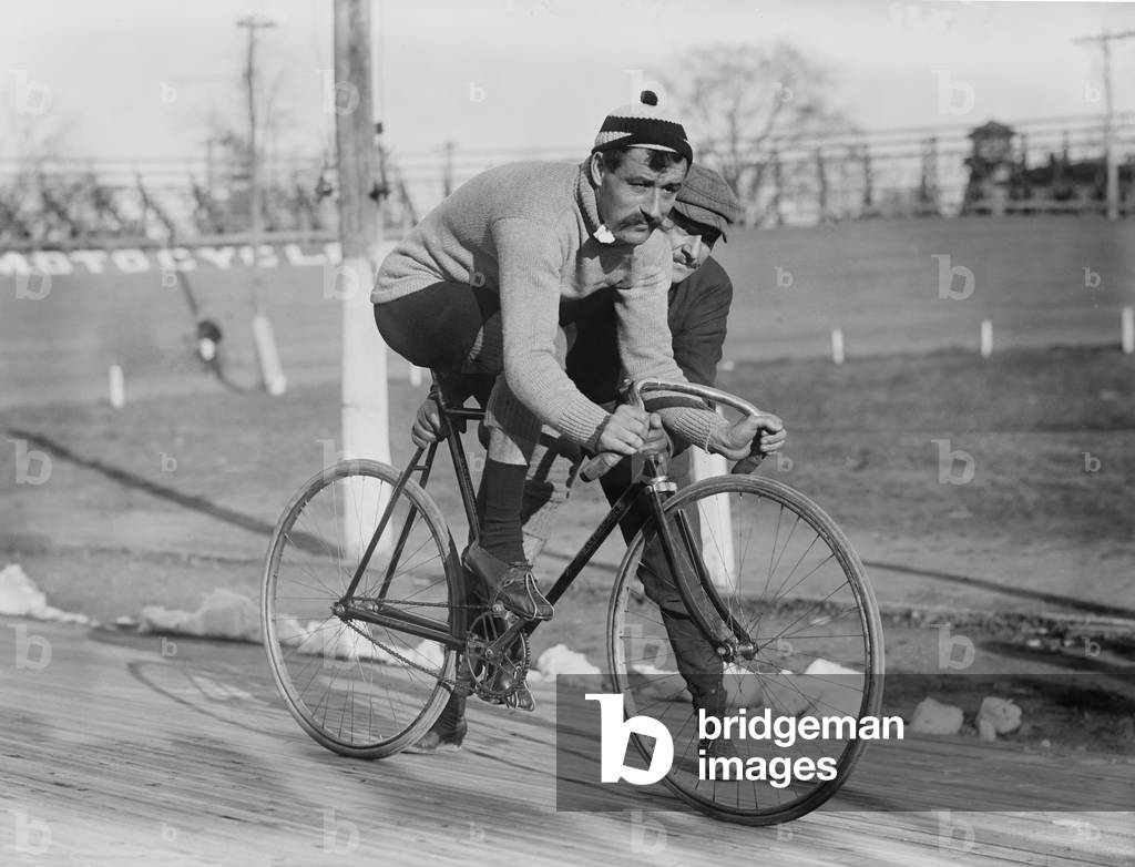 Léon Georget, 1909 (b/w photo)