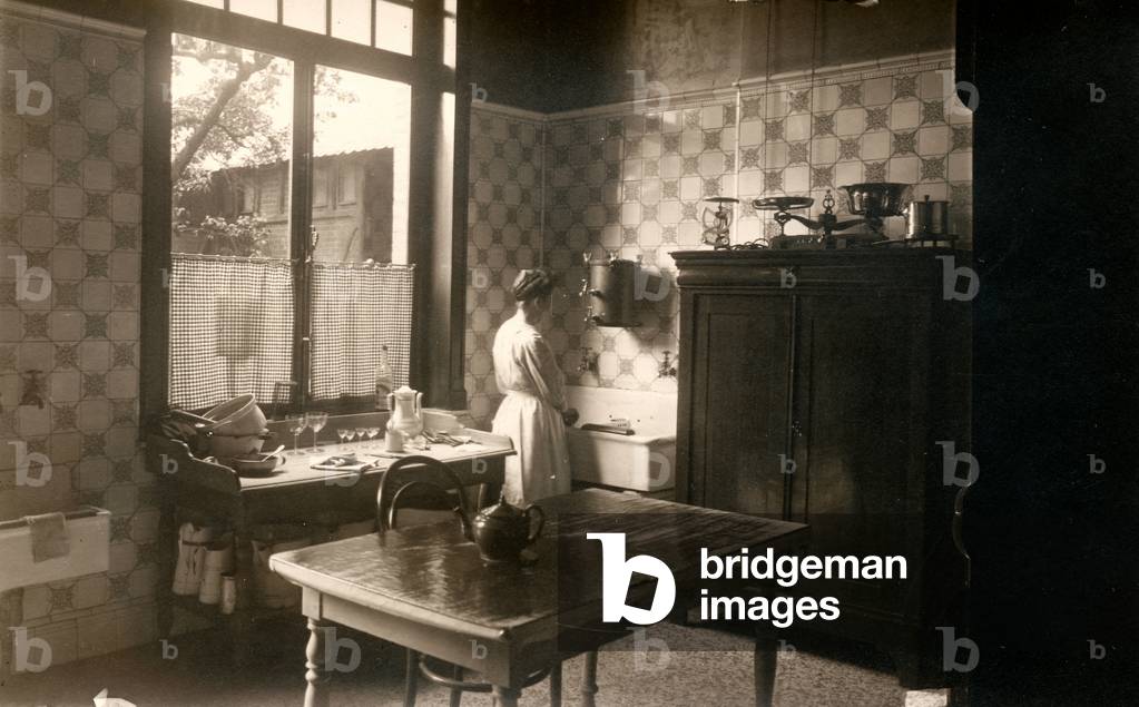 Interior Kitchen, Seraing, Belgium, 1900 (b/w photo)