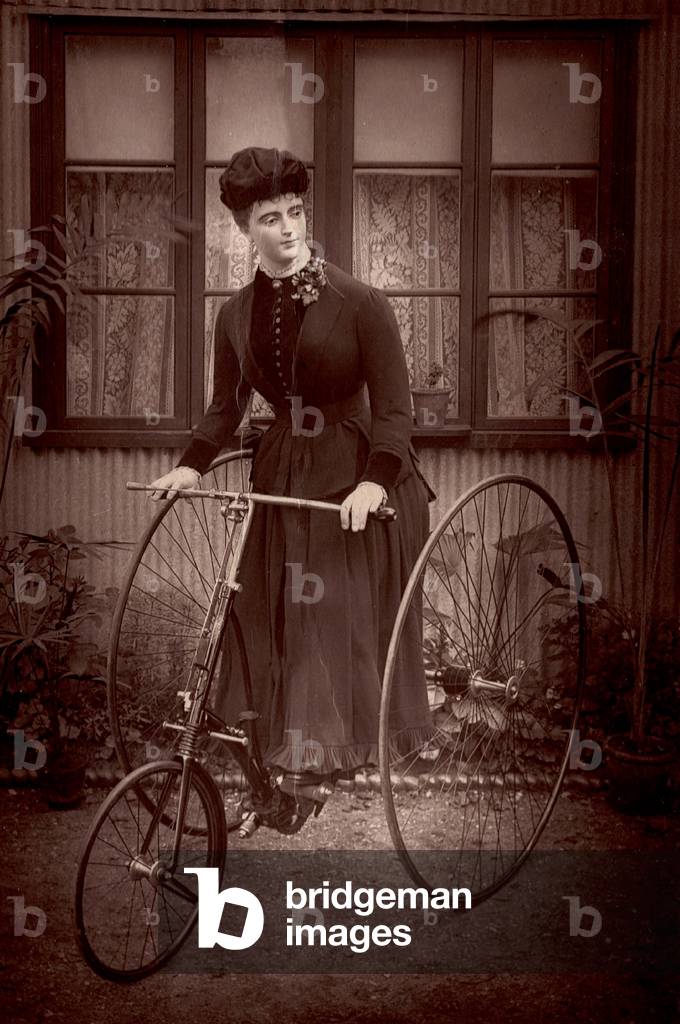 Cycling outfit for women, 1885 (b/w photo)
