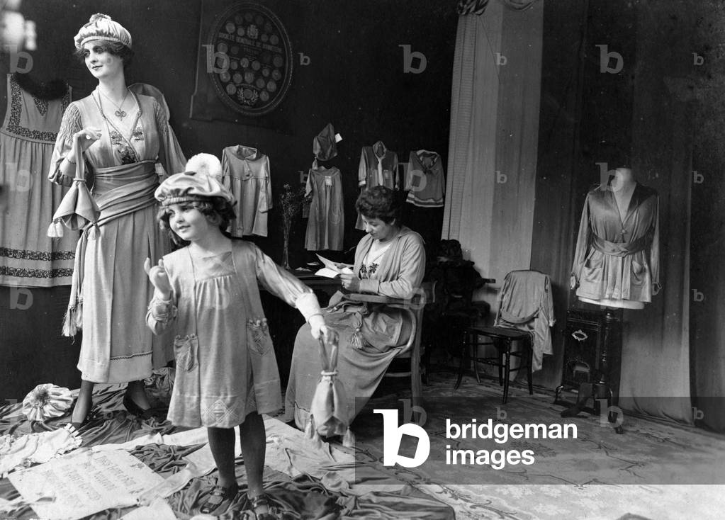 Clothes shop, France, 1910 (b/w photo)