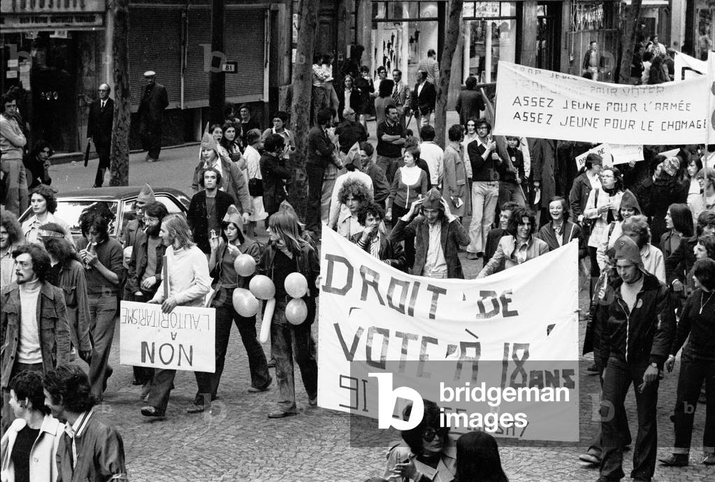 Social Movements of May 68: protesters on the way from Bastille to the Gare Saint Lazare, 13/05/1968