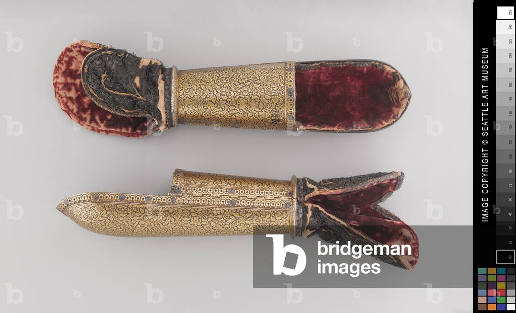 Dastana (arm guards), 18th century (Steel overlaid with gold, copper alloy, velvet,
silver-wrapped thread, linen)