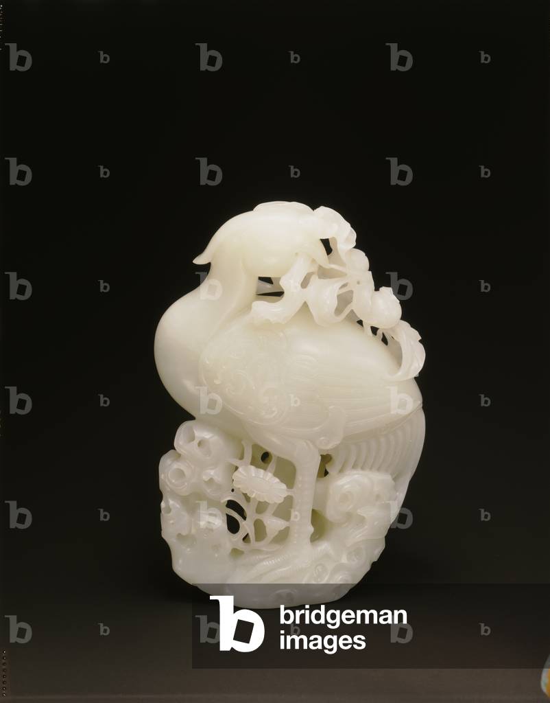 Phoenix carrying a peach branch, early 18th
century (nephrite)