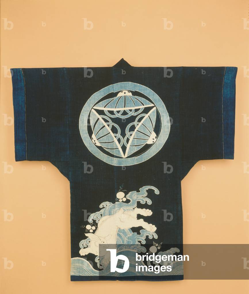 Coverlet in kimono form (yogi), 19th century (Cotton cloth with freehand paste-resist
decoration (tsutsugaki), natural indigo dye)