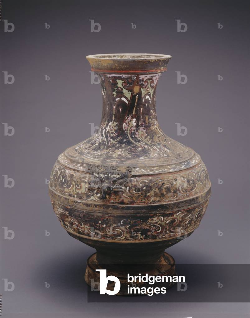 Large round vase, 206 B.C.-A.D. 8 (earthenware with decoration in red, white,
lime-green on white slip)