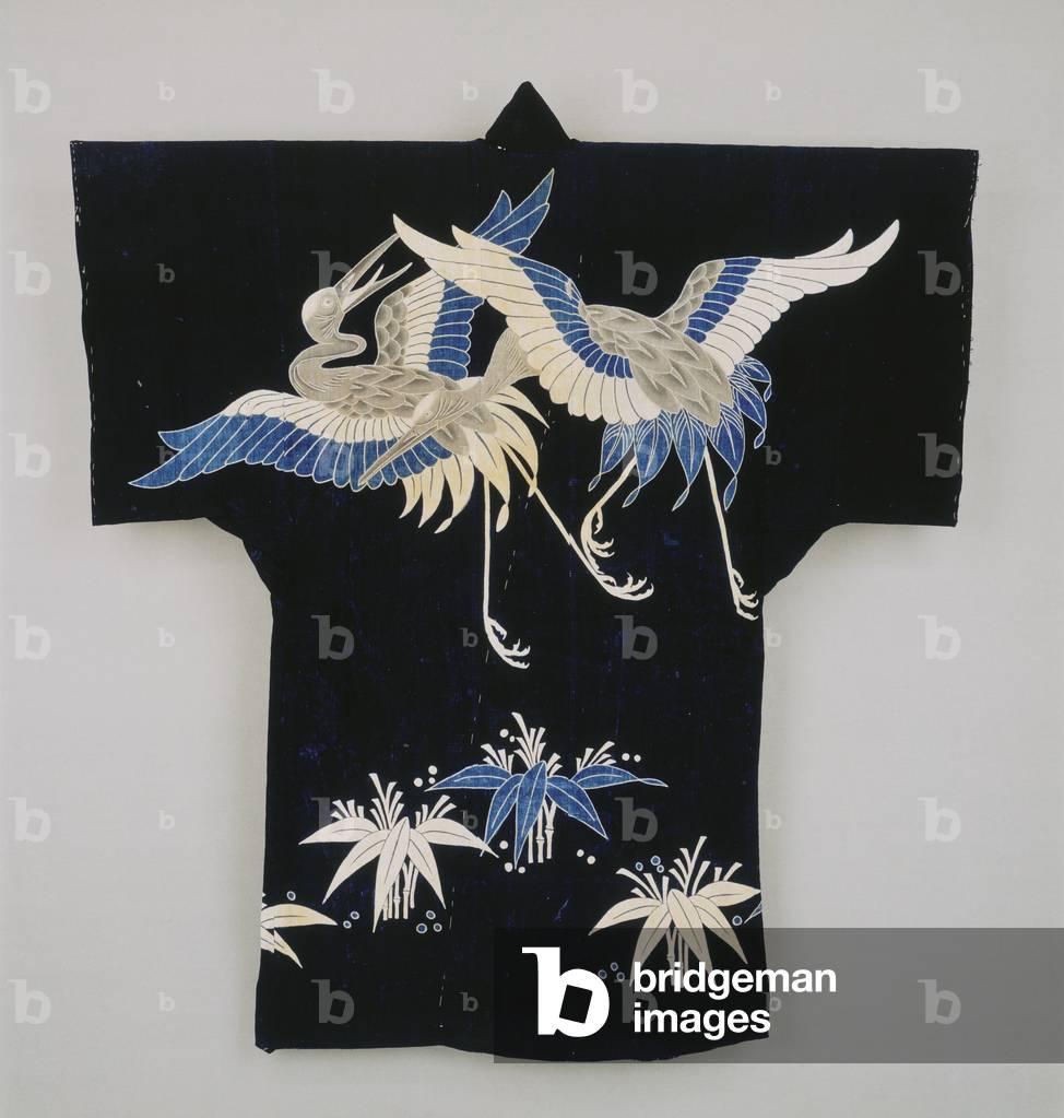 Coverlet in kimono form (yogi), mid -19th
century (Cotton cloth with free hand paste-resist
decoration (tsutsugaki))