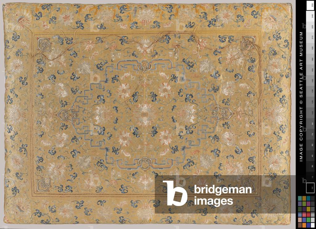 Cushion with Cover, 18th century (Silk with embroidery)