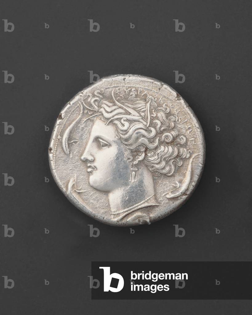 Attic decadrachm with quadriga (obv.) and
head of Arethusa (rev.), c.380 B.C. (Silver)