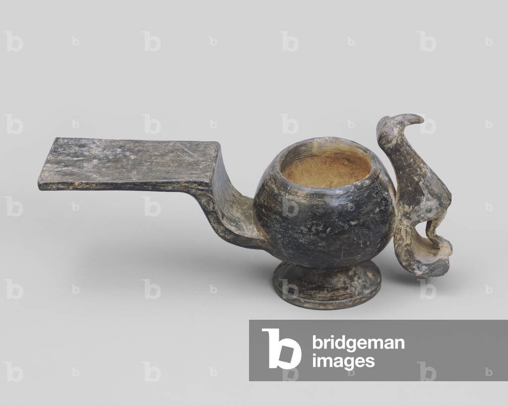 Bird censer, c.450 - 221 B.C. (Black earthenware)