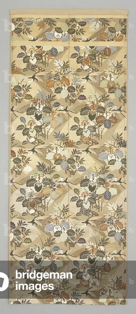 Obi with floral and fan designs, early 20th
century (Cotton with gold thread)