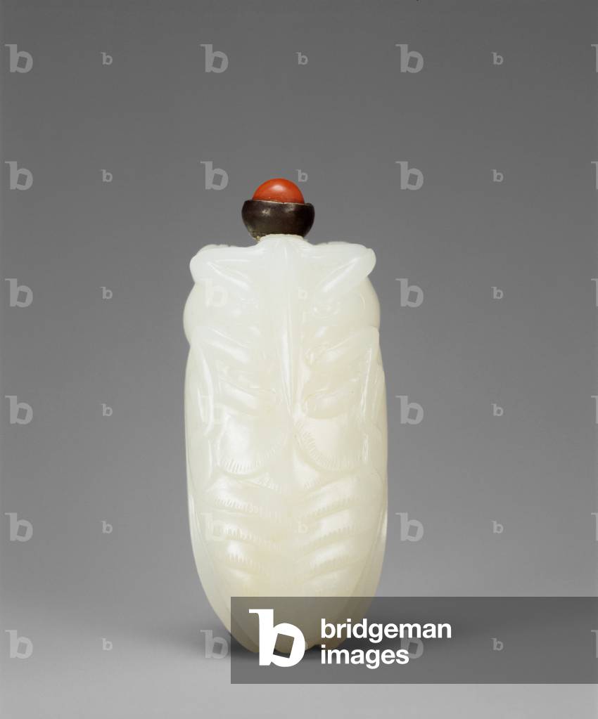 Snuff bottle as crouching rabbit, 1750–1850 (nephrite, red glass stopper with green glass
collar)
