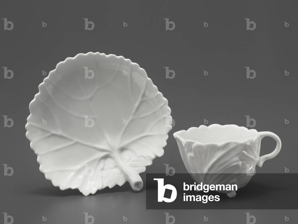 Cream boat and saucer, c.1740-45 (Soft paste porcelain)