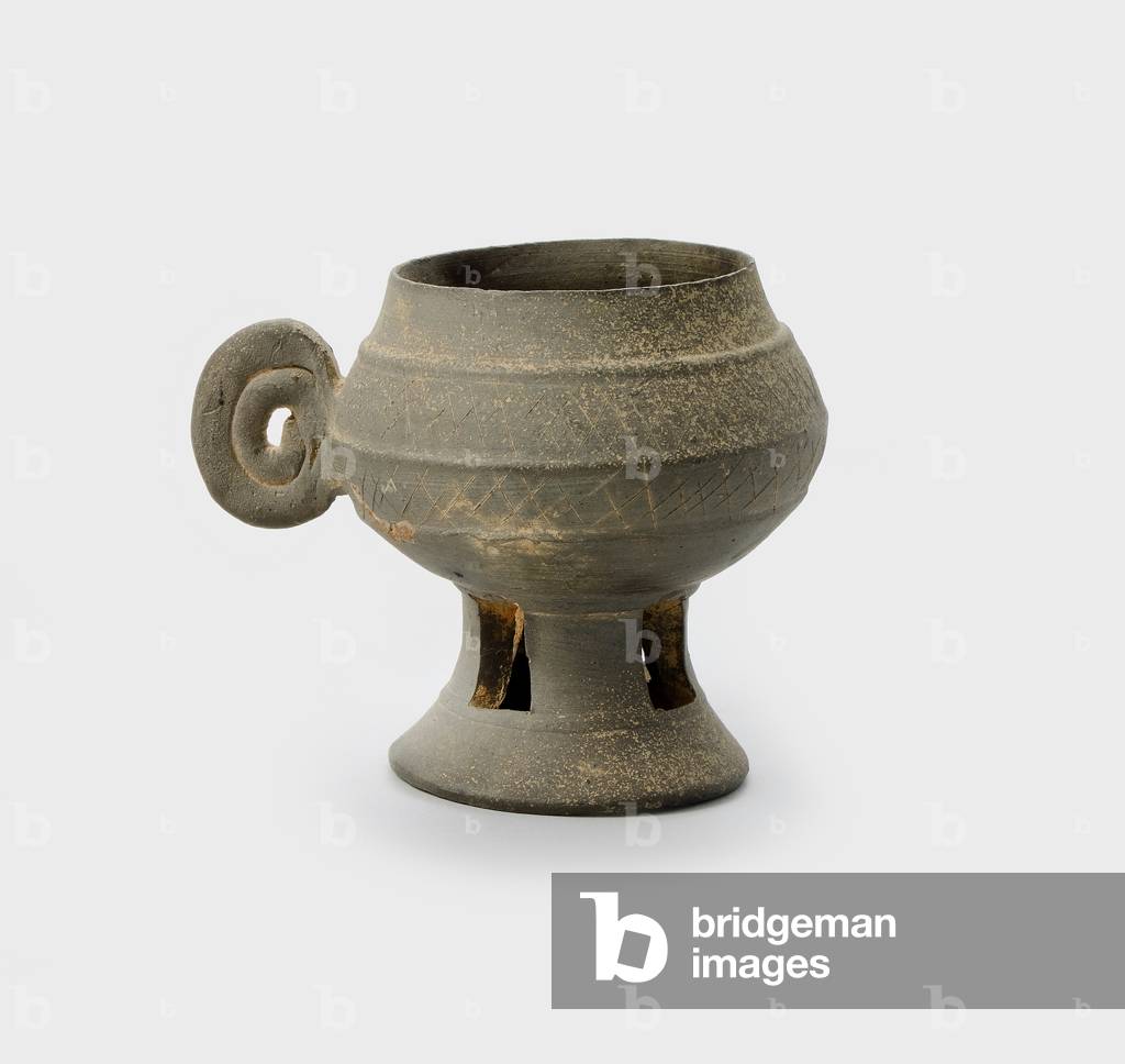 Cup with handle, 5th and 6th century (Stoneware)