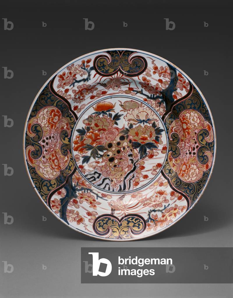 Large plate, late 17th century (Hard paste porcelain)