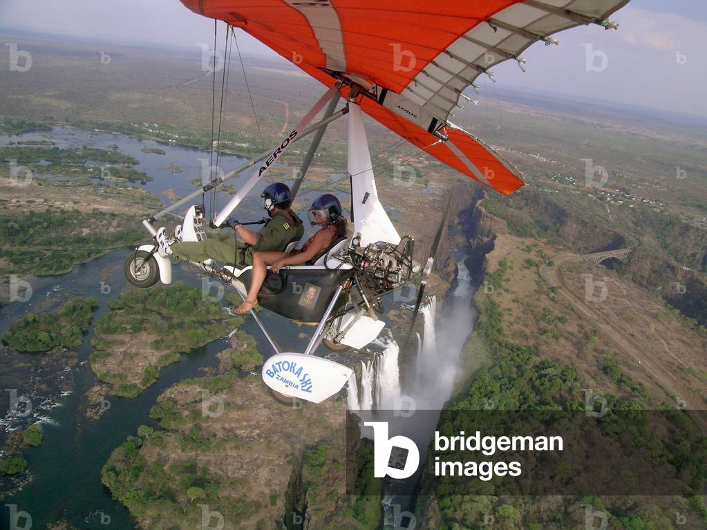 flying over by a micro light of Zambezi river upstream from Victoria falls, November 2006, when level of waters is low, 2006 (photo)