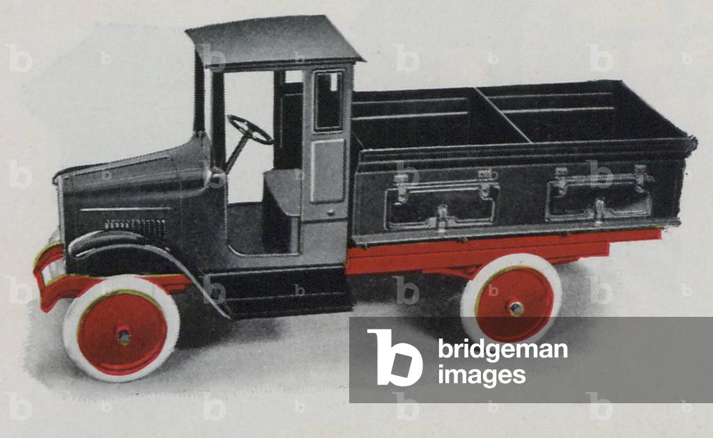 A Buddy 'L' Sand And Gravel Truck