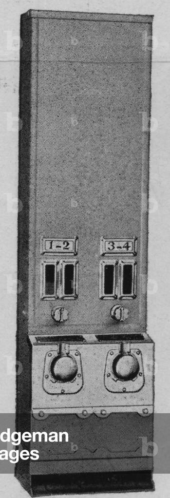 An Advance Machine Company Selective 4-Column 1 Cent Gum, Chiclets, Chocolates Etcetera