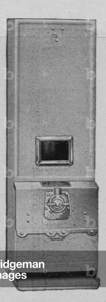 An Advance Machine Company Single Unit Style 'W' Package Vendor