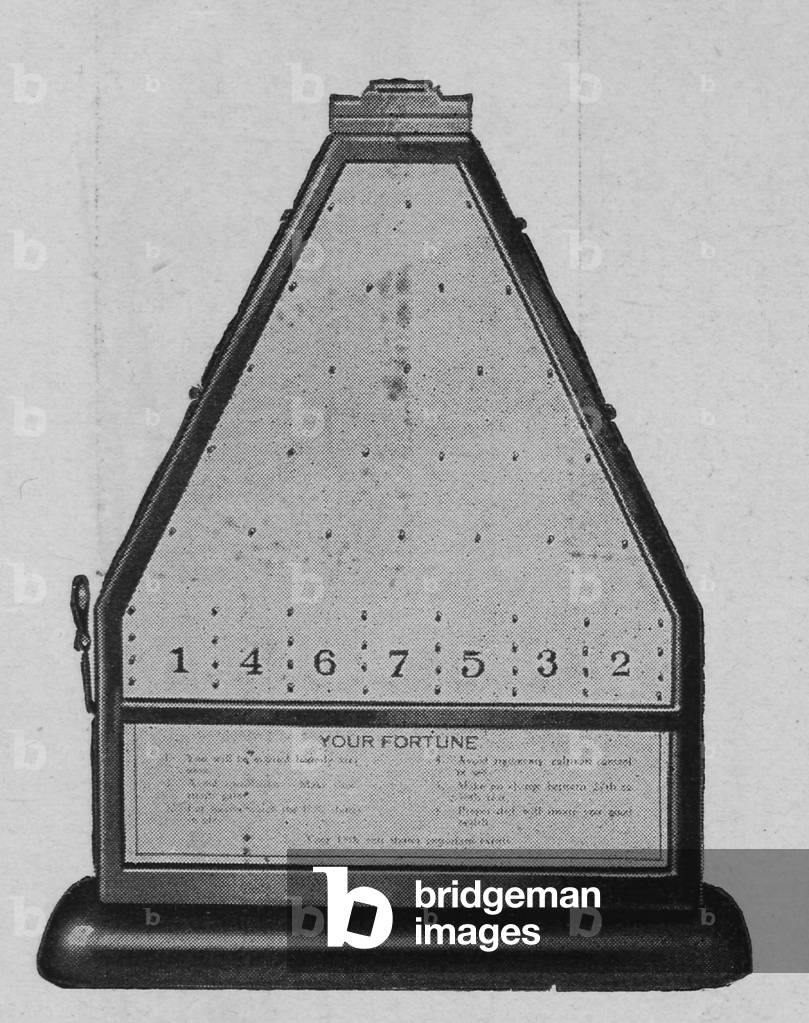 An Advance Machine Company Pin Fortune Machine