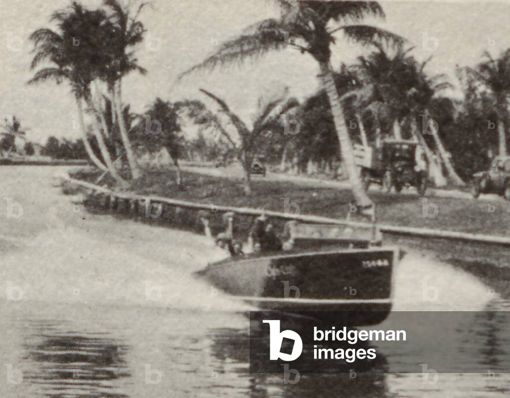 Chris-Craft Cruising Through The Water