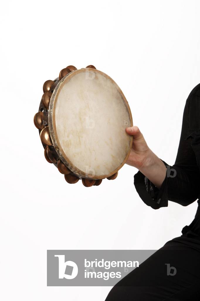 Tambourine technique,  holding the instrument, the grip and playign position.