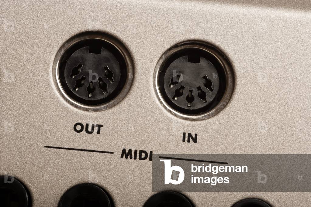 Keyboard sockets - midi
