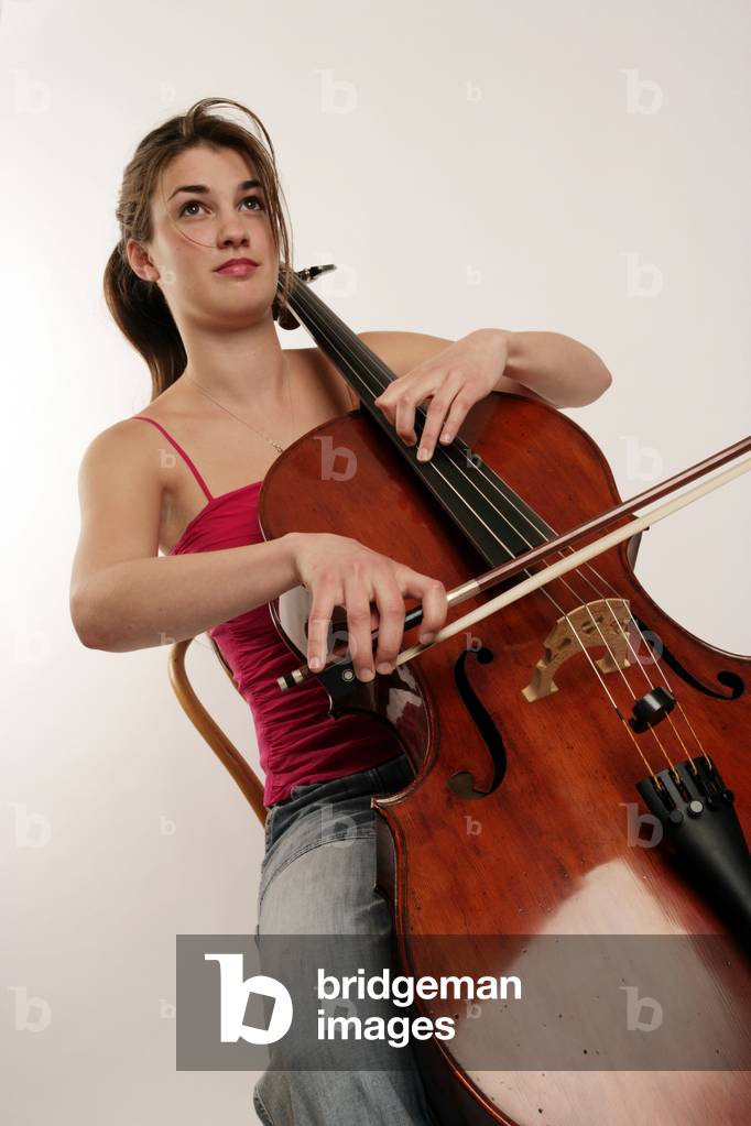 Cello close-up of cellist