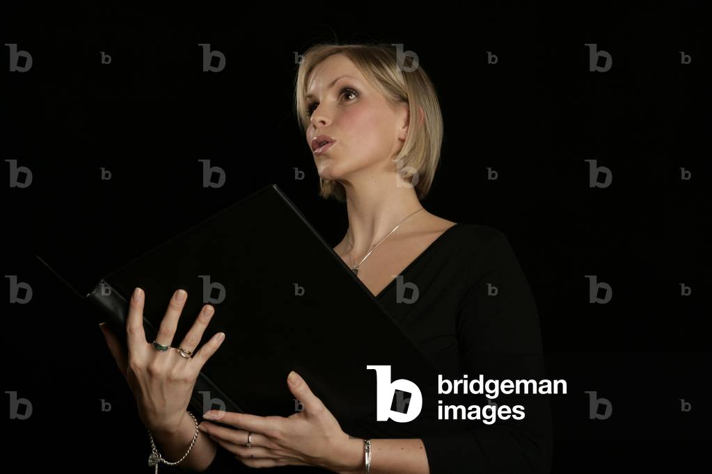 Female singer - holding