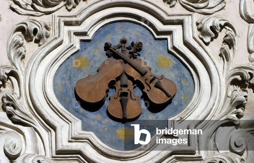 3 Violins wall plaque
