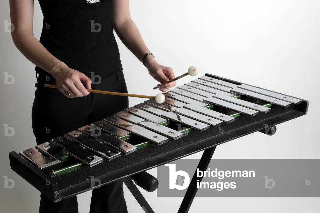 Glockenspiel being played