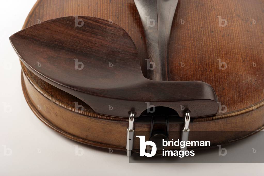 Violin chin rest -