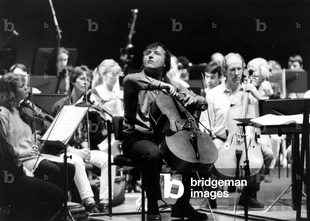 Rafael Wallfisch - English