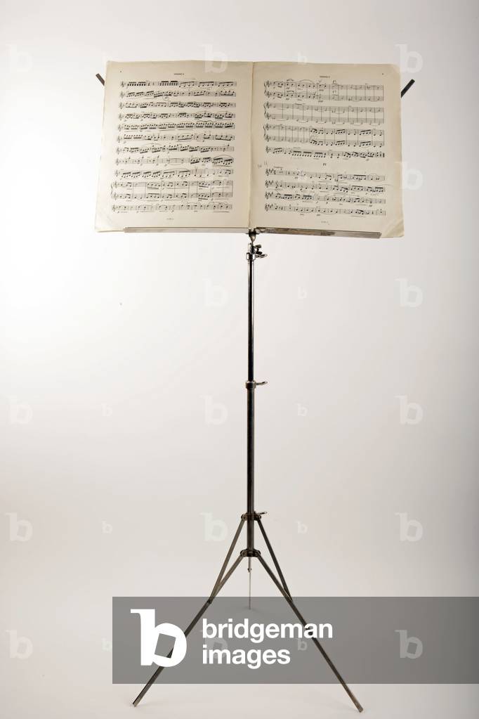 Metal music stand -