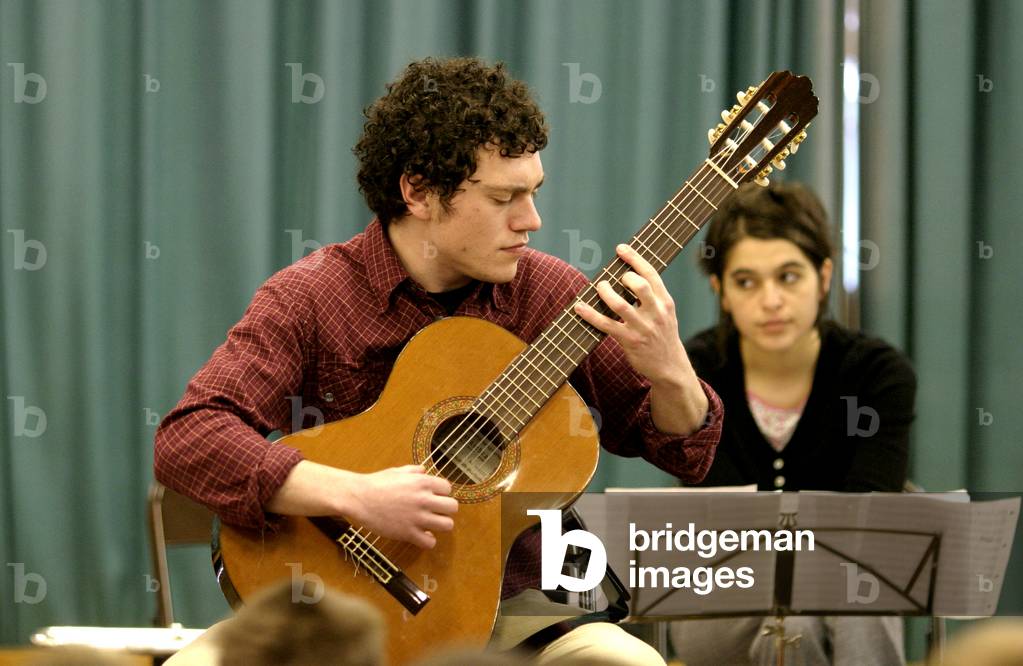 Tim Tate playing classical