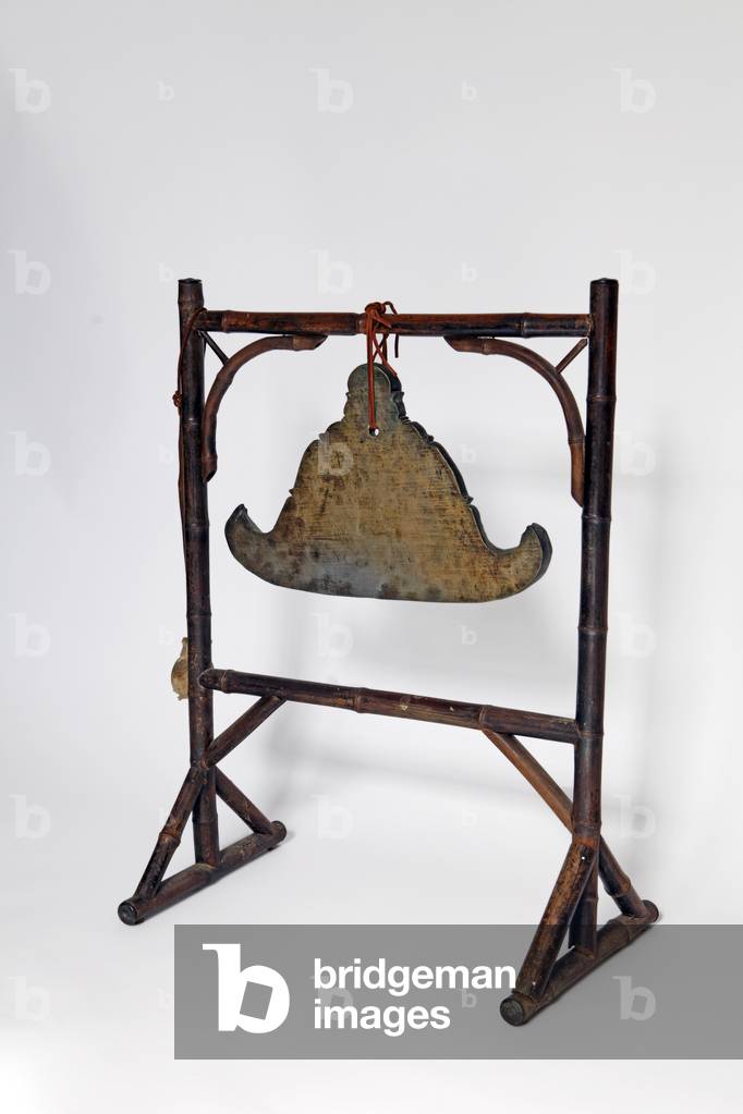 Bronze Kyeezee. Burmese bell.