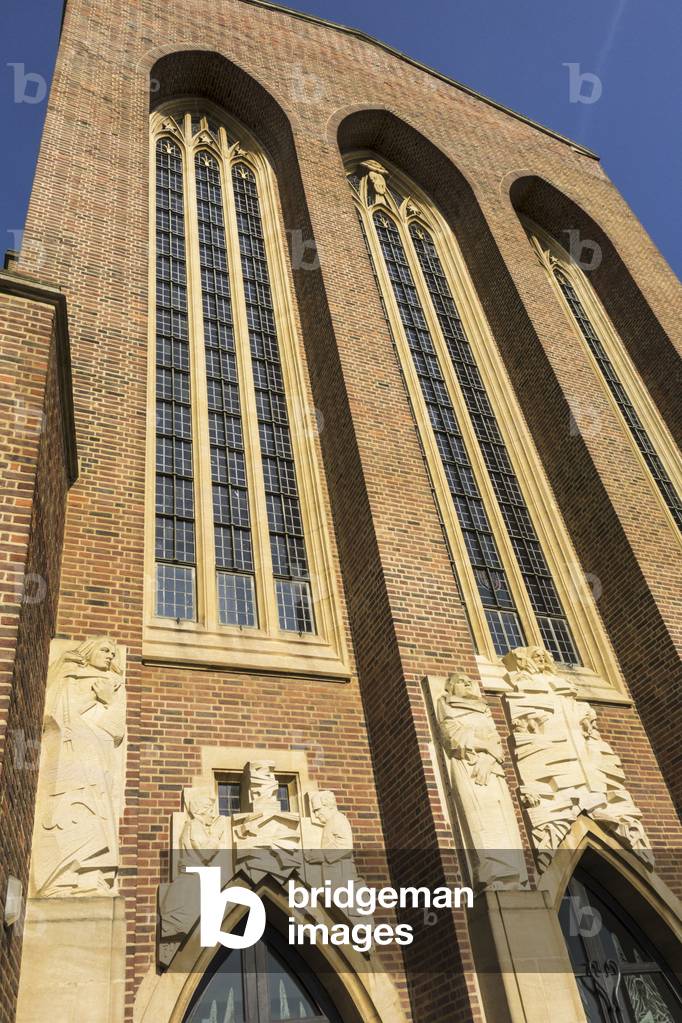 Guildford Cathedral, West Front Statues