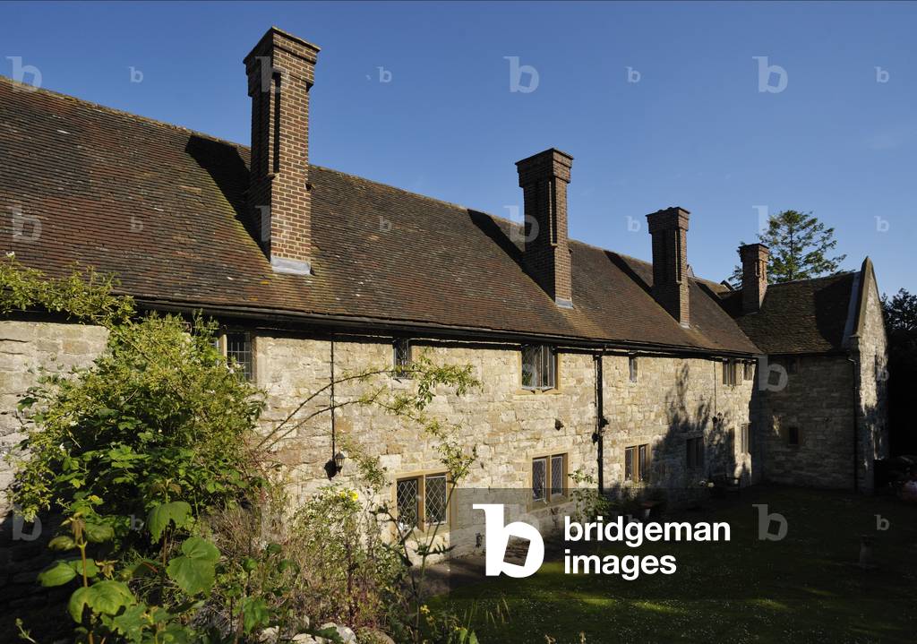 New College, Cobham