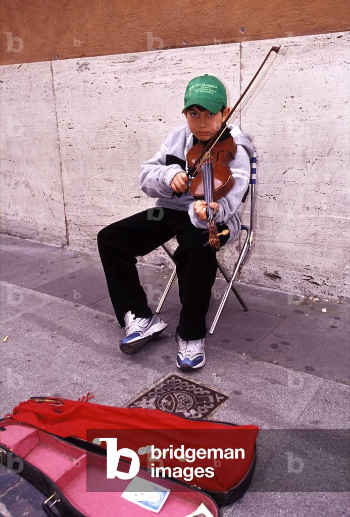 Violin played by boy