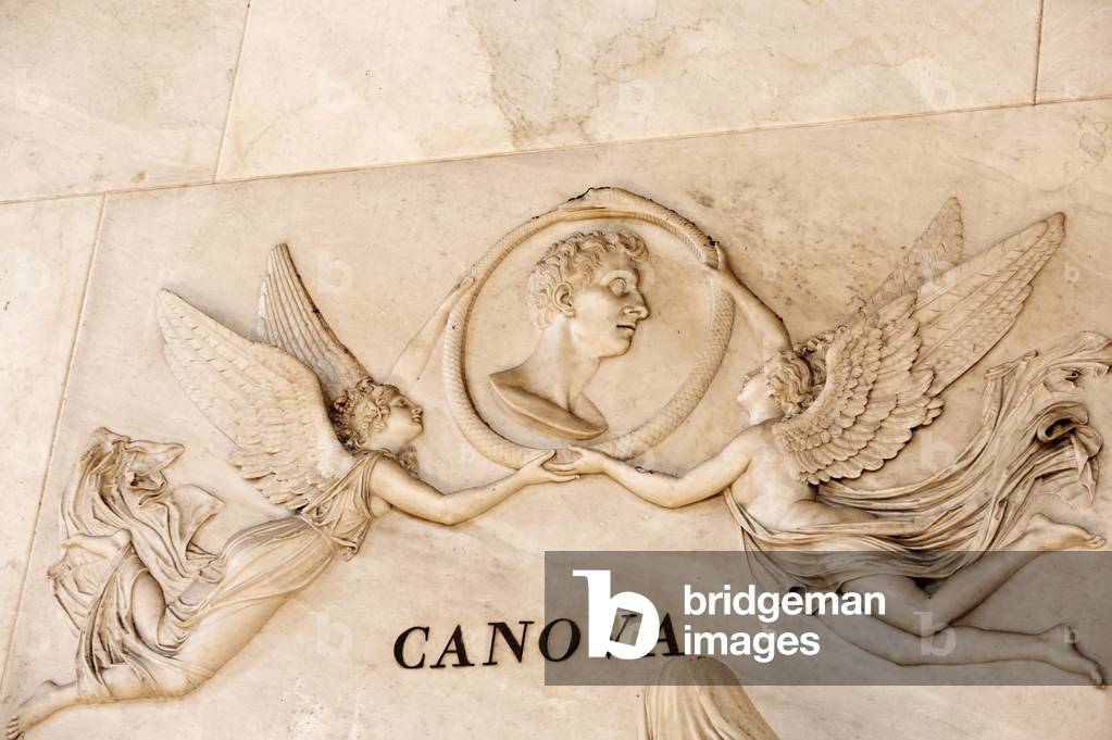Canova's tomb in the Basilica di Santa Maria Gloriosa dei Frari, Venice (photo)