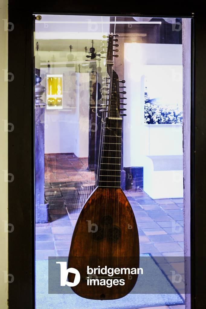 BachHaus baroque Theorbo