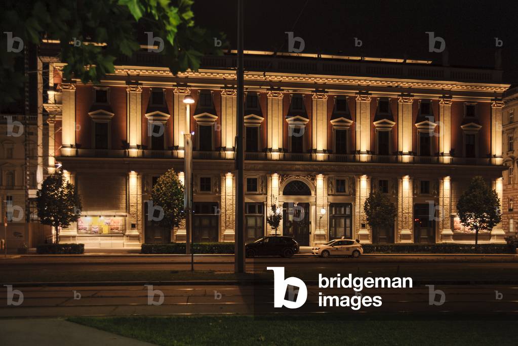 Musikverien at night