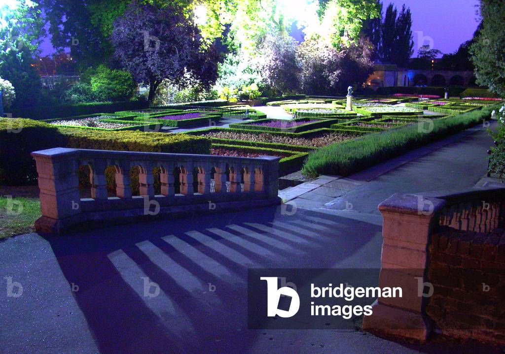 Holland Park Bridge and