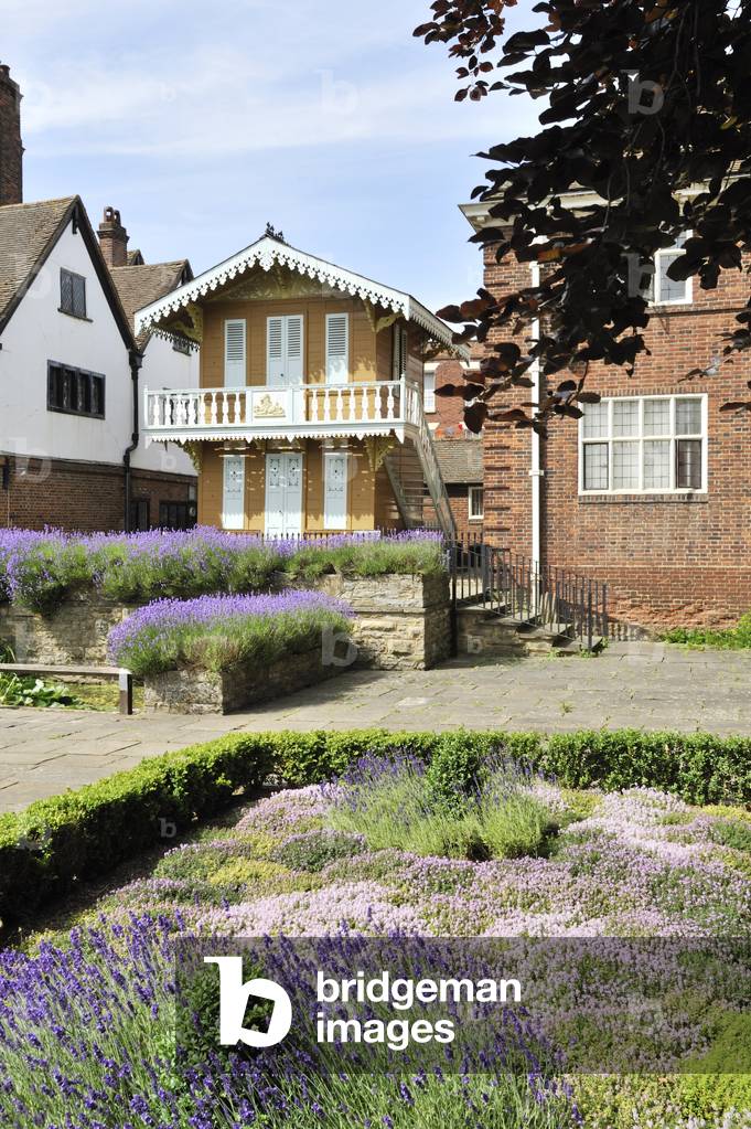 Dickens Swiss Chalet