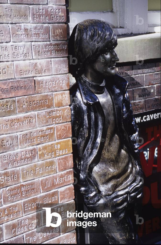 Statue outside The Cavern, with Wall of Fame