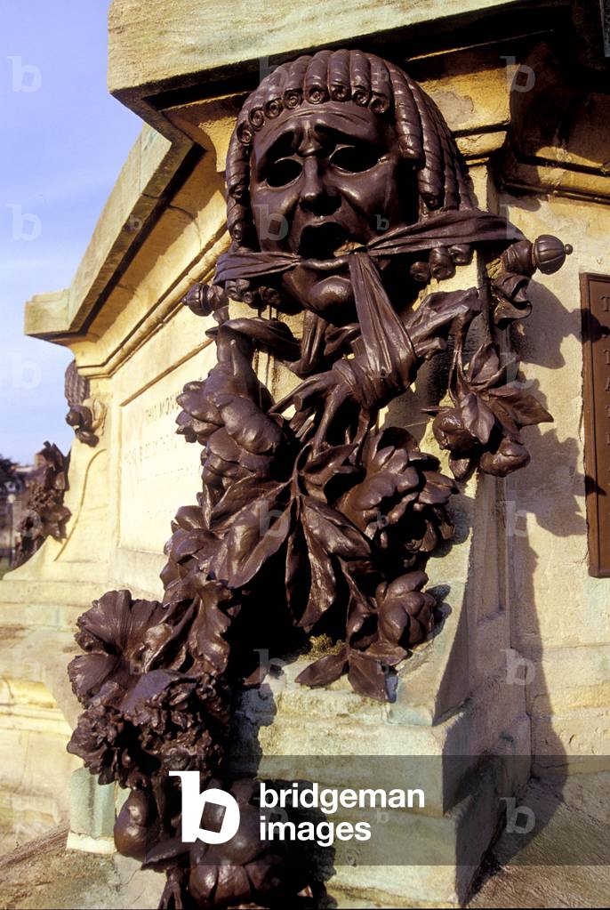Theatre Mask and Wreaths