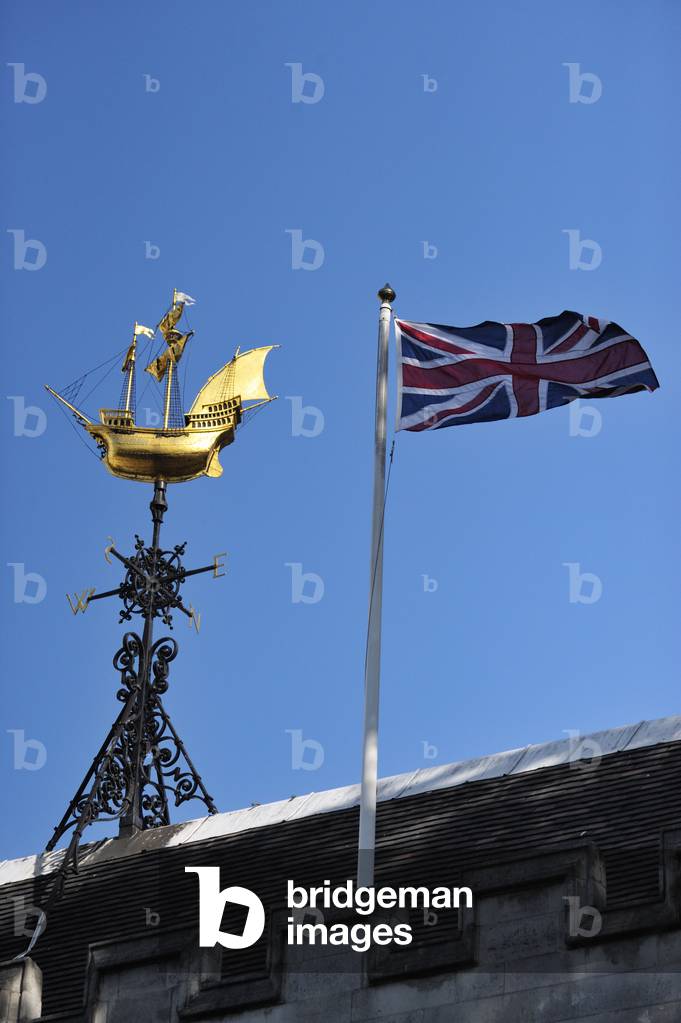 gold sailing ship